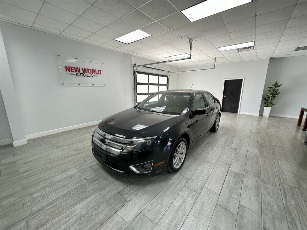 2010 Ford Fusion SEL's photo