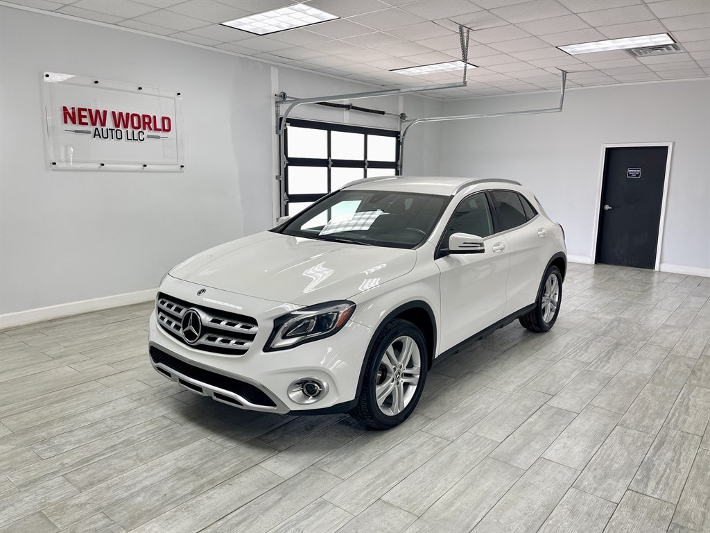 2020 Mercedes-Benz GLA GLA250's photo