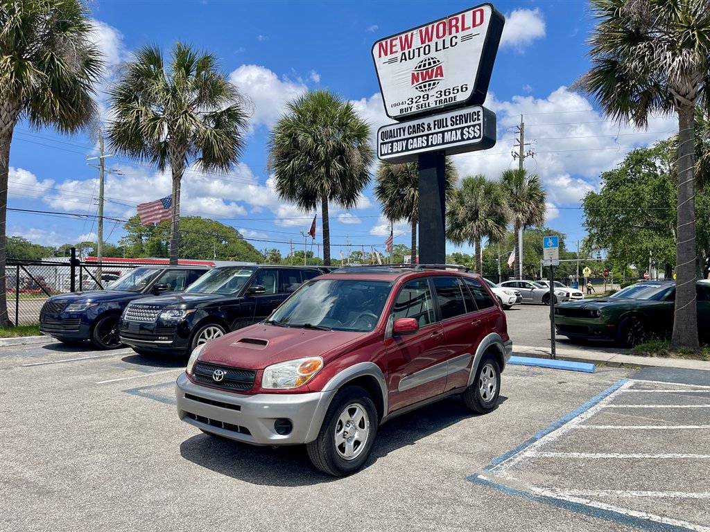 2004 Toyota RAV4's photo