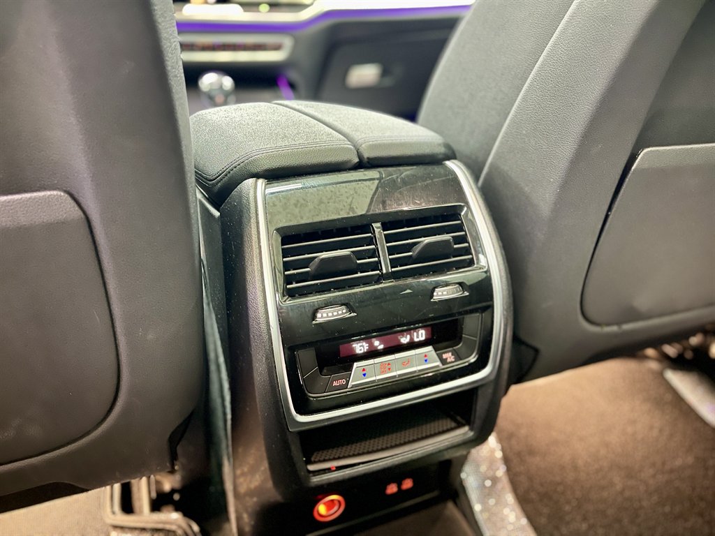 2020 BMW X7 40i - Photo 16