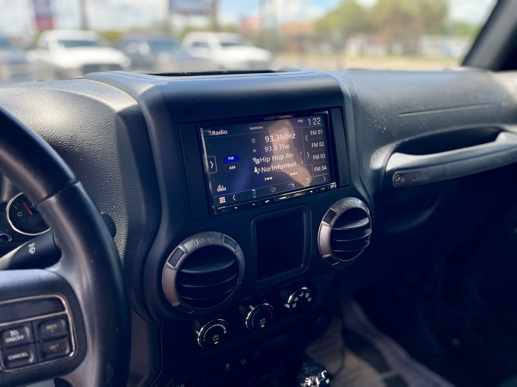 2015 Jeep Wrangler Sport - Photo 11