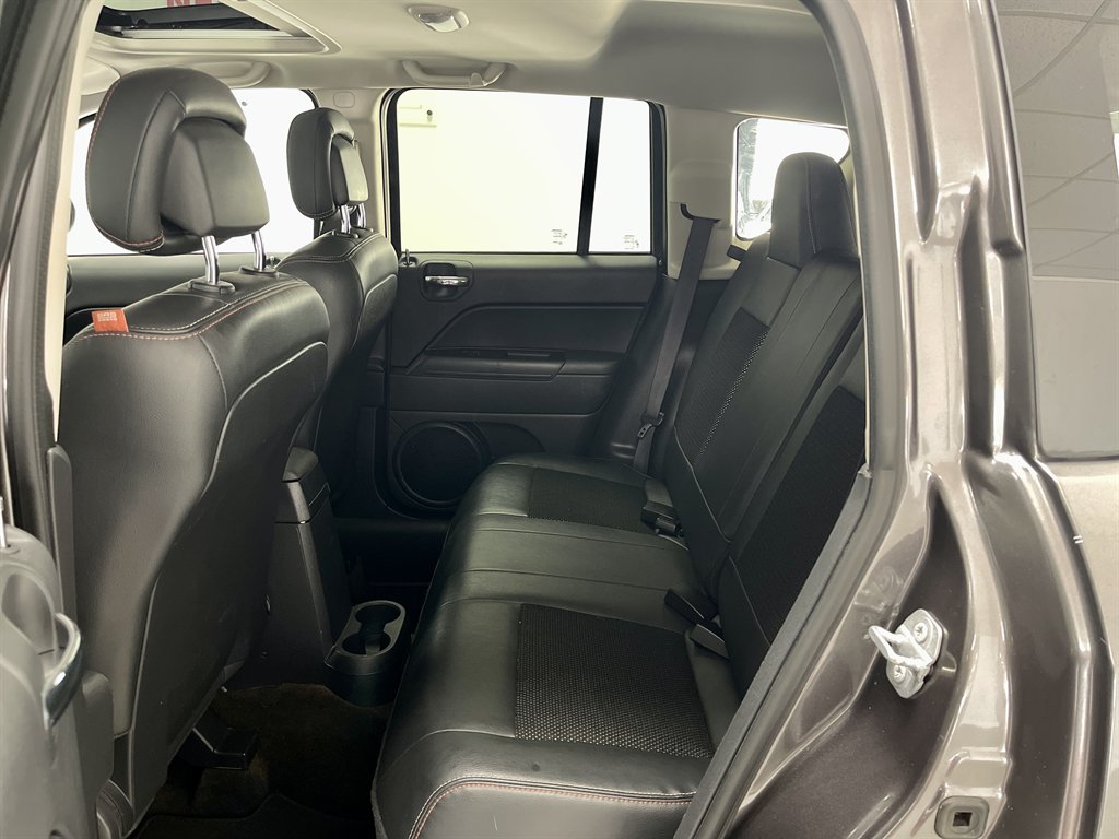 2016 Jeep Compass 75th Anniversary Edition - Photo 9