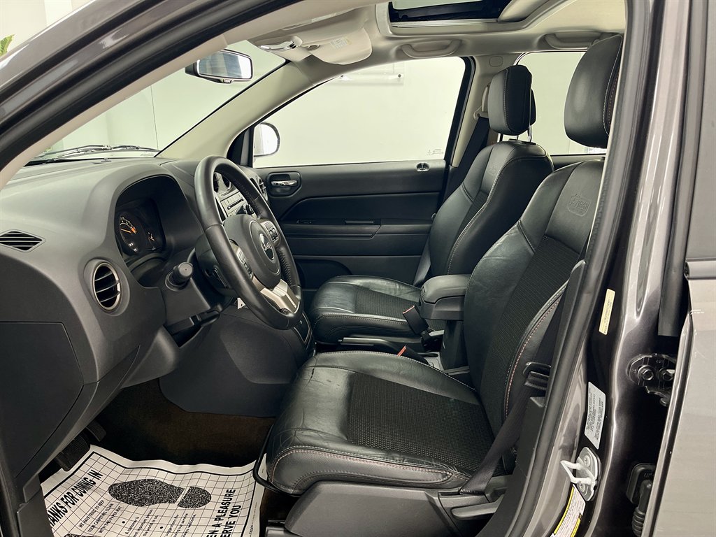 2016 Jeep Compass 75th Anniversary Edition - Photo 13