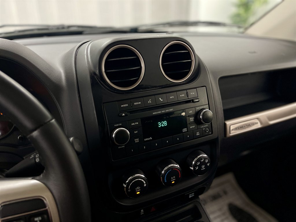 2016 Jeep Compass 75th Anniversary Edition - Photo 15
