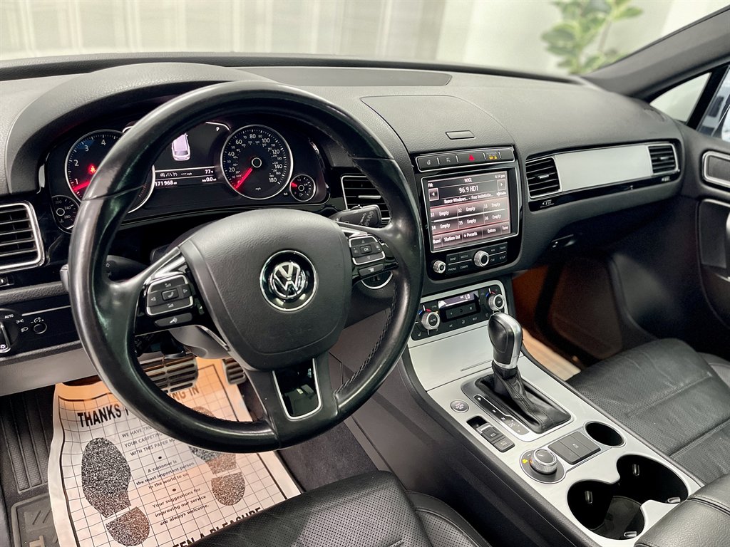 2017 Volkswagen Touareg Wolfsburg Edition - Photo 10