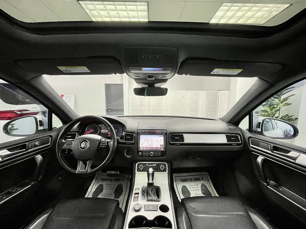 2017 Volkswagen Touareg Wolfsburg Edition - Photo 18