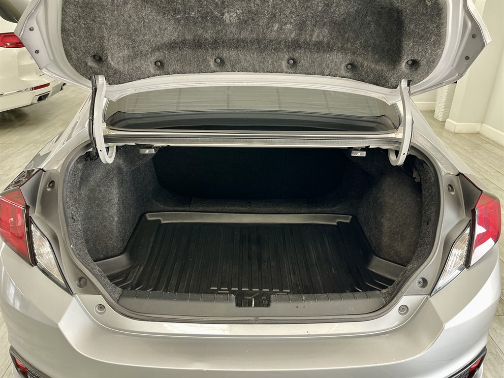 2018 Honda Civic LX-P - Photo 18
