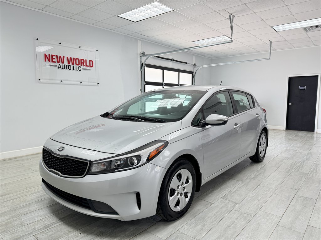 2017 Kia Forte5